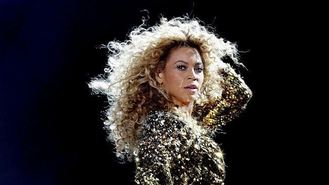 Beyonce lyric change on lift fight?