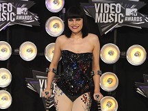 Jessie J v Pulp for festival anthem