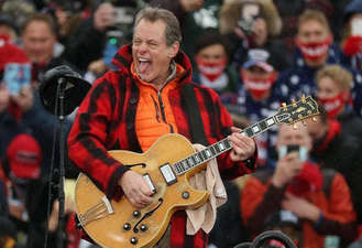 Ted Nugent insists America does not have a gun problem