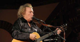 Don McLean calls Taylor Swift a 'major rock and roll force of nature'