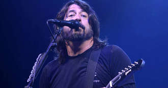 Dave Grohl's daughter performs at MusiCares Person of the Year gala