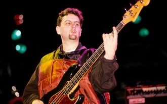 Paul Ryder, bass guitarist with the Happy Mondays – obituary