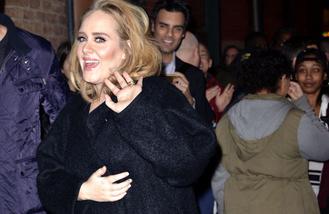 Adele announces surprise 2016 tour