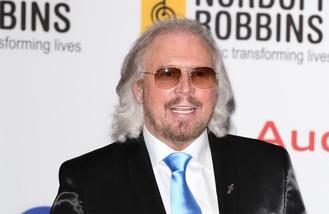 Barry Gibb announces first solo LP in 32 years
