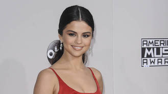Selena Gomez returns to the recording studio after health hiatus