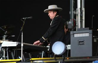 Bob Dylan announces 2017 UK stadium tour