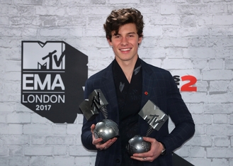Shawn Mendes wins big at 2017 MTV Europe Music Awards in London