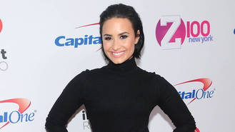 Demi Lovato ready to ring in 2016