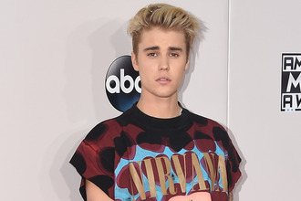 Justin Bieber becomes first artist to hit 10 billion views on Vevo