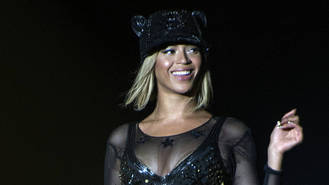 Beyonce teams with charities on upcoming tour