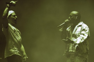 Kanye West at Glastonbury 2015: Comedian 'Lee Nelson' invades stage during headline slot