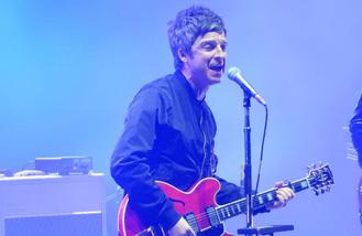 Noel Gallagher dedicates song to Frances Bean Cobain