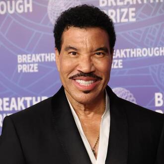 Lionel Richie Hospitalized After St. Louis Show