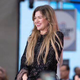 Kelly Clarkson Bids Farewell to Her Talk Show